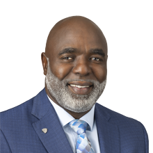 Robert McKinzie